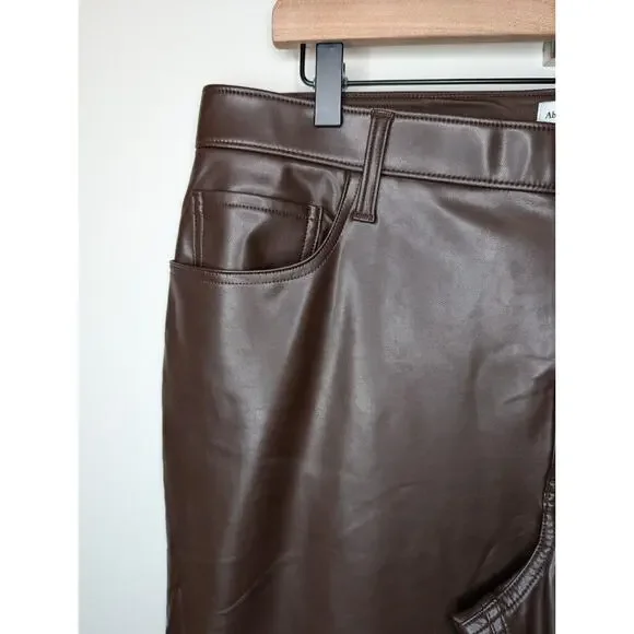Abercrombie & Fitch 90’s Straight Ultra High Rise Brown Faux Leather Pant Sz 33